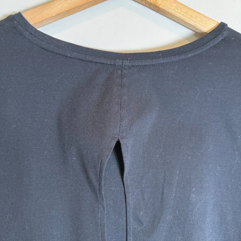 Vince Open Back Wrap Top Women's Medium Black Minimalist Quiet Luxury Structured - Picture 14 of 16